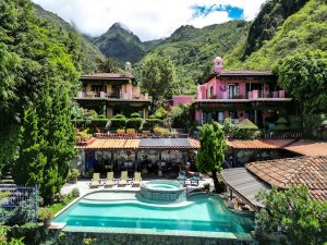 Turnkey Lakefront Retreat Atitlan